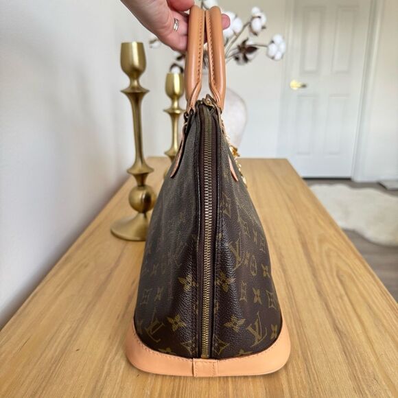 ✅AUTHENTIC✅LOUIS VUITTON ALMA PM - Picture 7 of 16